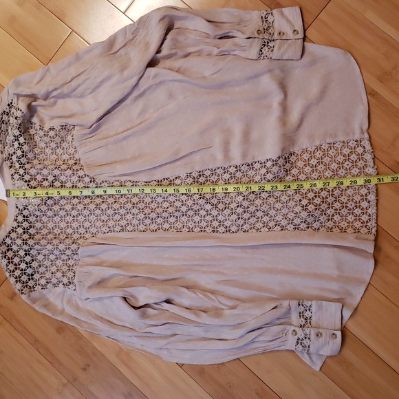 Button down blouce - Picture 6 of 10